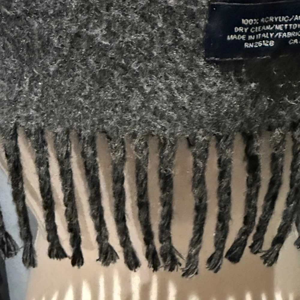 Chaps Black and Gray Scarf Fringed Scarf Soft Warm Comfy